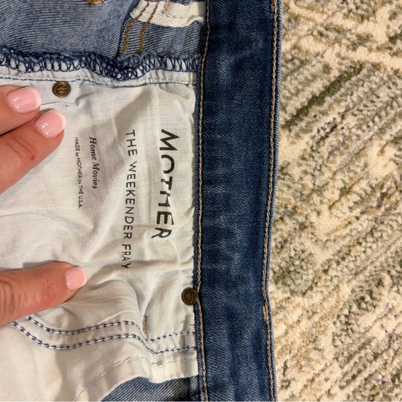 MOTHER “The Weekender Fray” Flare Jeans – Size 30 - Picture 4 of 6